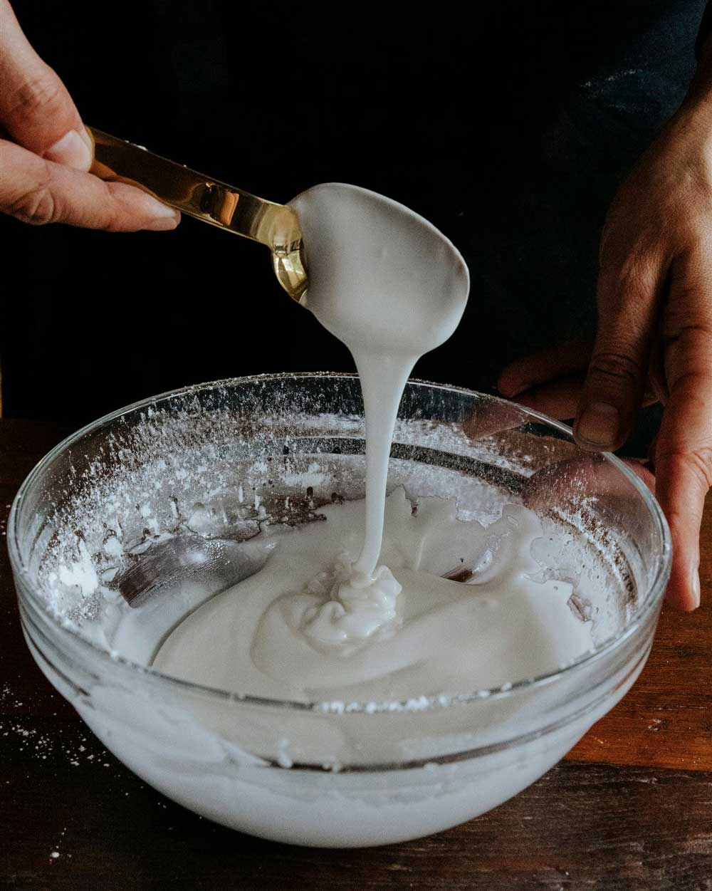 Klassischer Zuckerguss | Rezept - ready2cake Klassischer Zuckerguss | Rezept - ready2cake