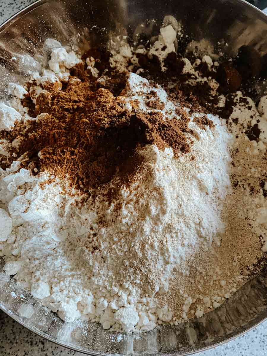 Hot-Cross-Buns-MIschung Saftige Amerikaner